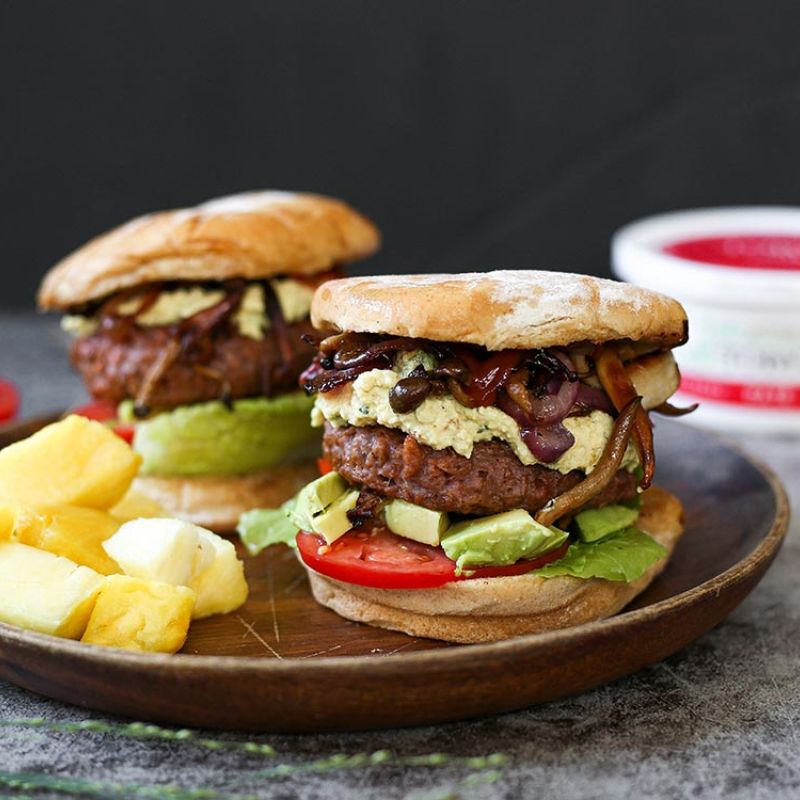 Grilled Pineapple Beyond Burgers with Jalapeño Dip